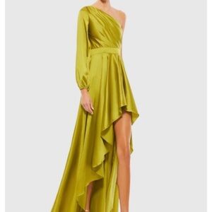 Elegant One-Shoulder Green Dress